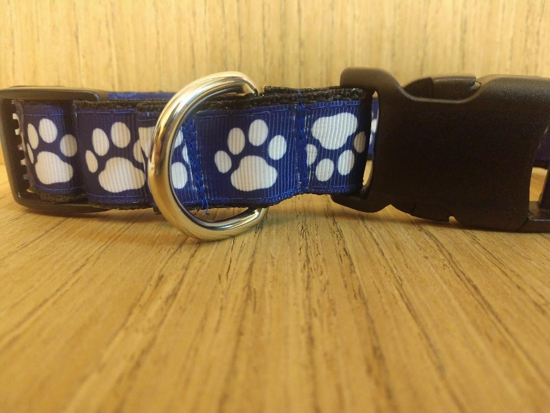 Leash/ Large/  Navy Blue Paw Prints